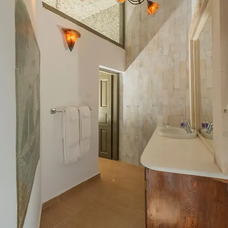 Apartment Anthos Caldera Fira (Santorini)